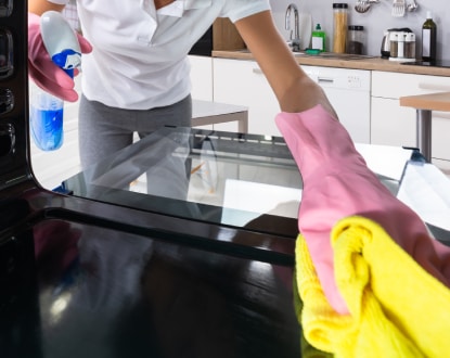 <p style="font-family: 'Poppins', sans-serif; font-weight: 700; font-size:24px;">DEEP CLEANING</p>